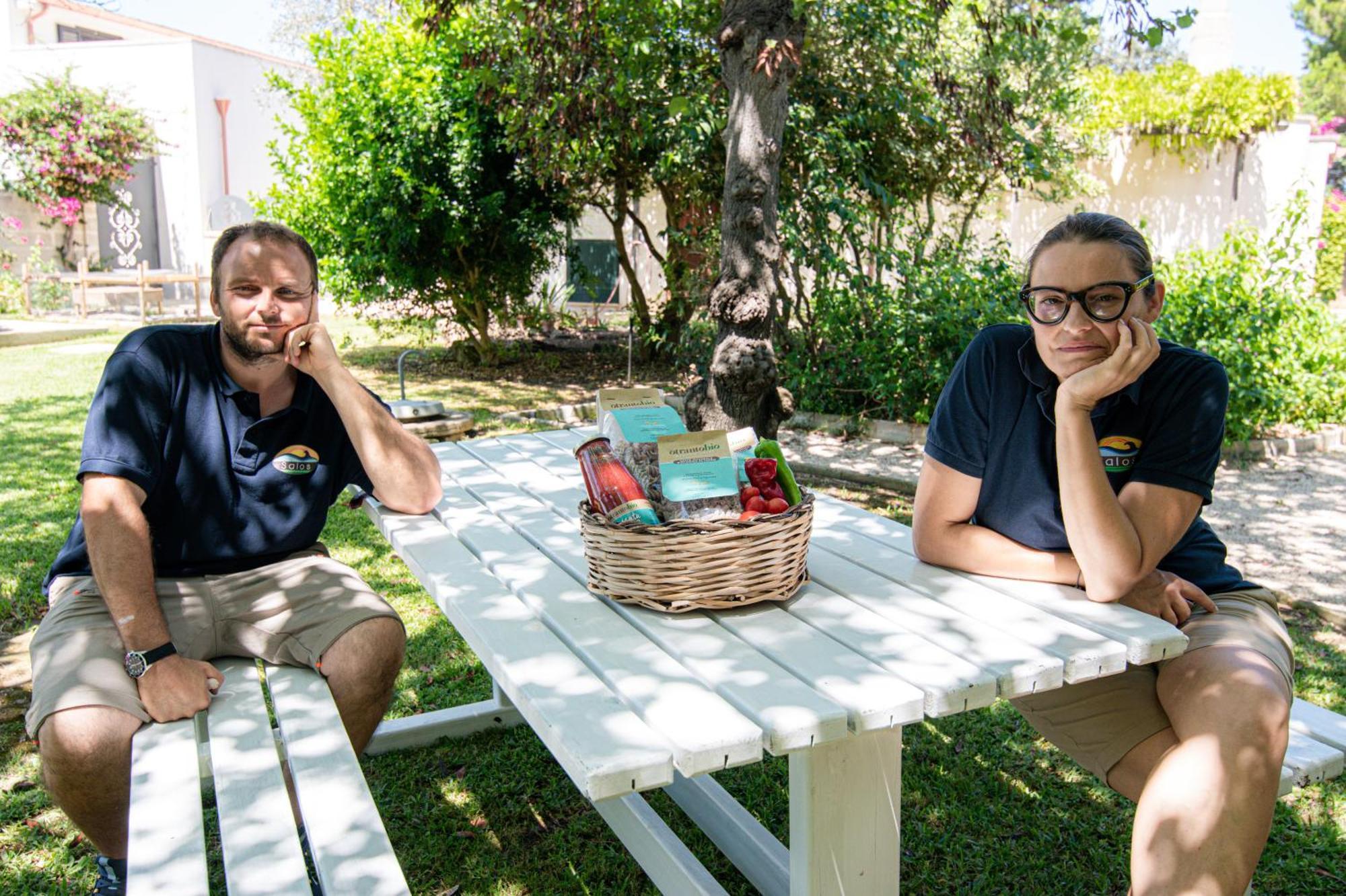 Bio Agriturismo Salos 阿利米尼 外观 照片