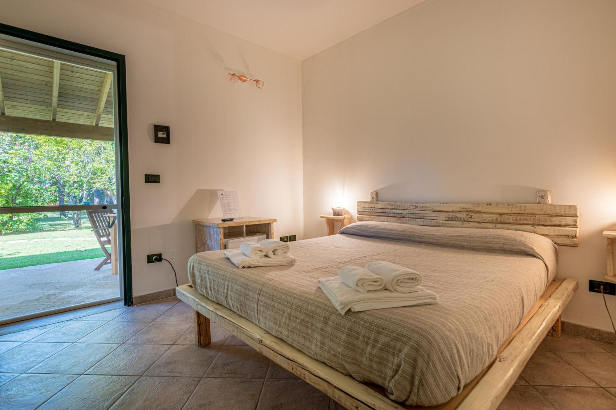 Bio Agriturismo Salos 阿利米尼 外观 照片