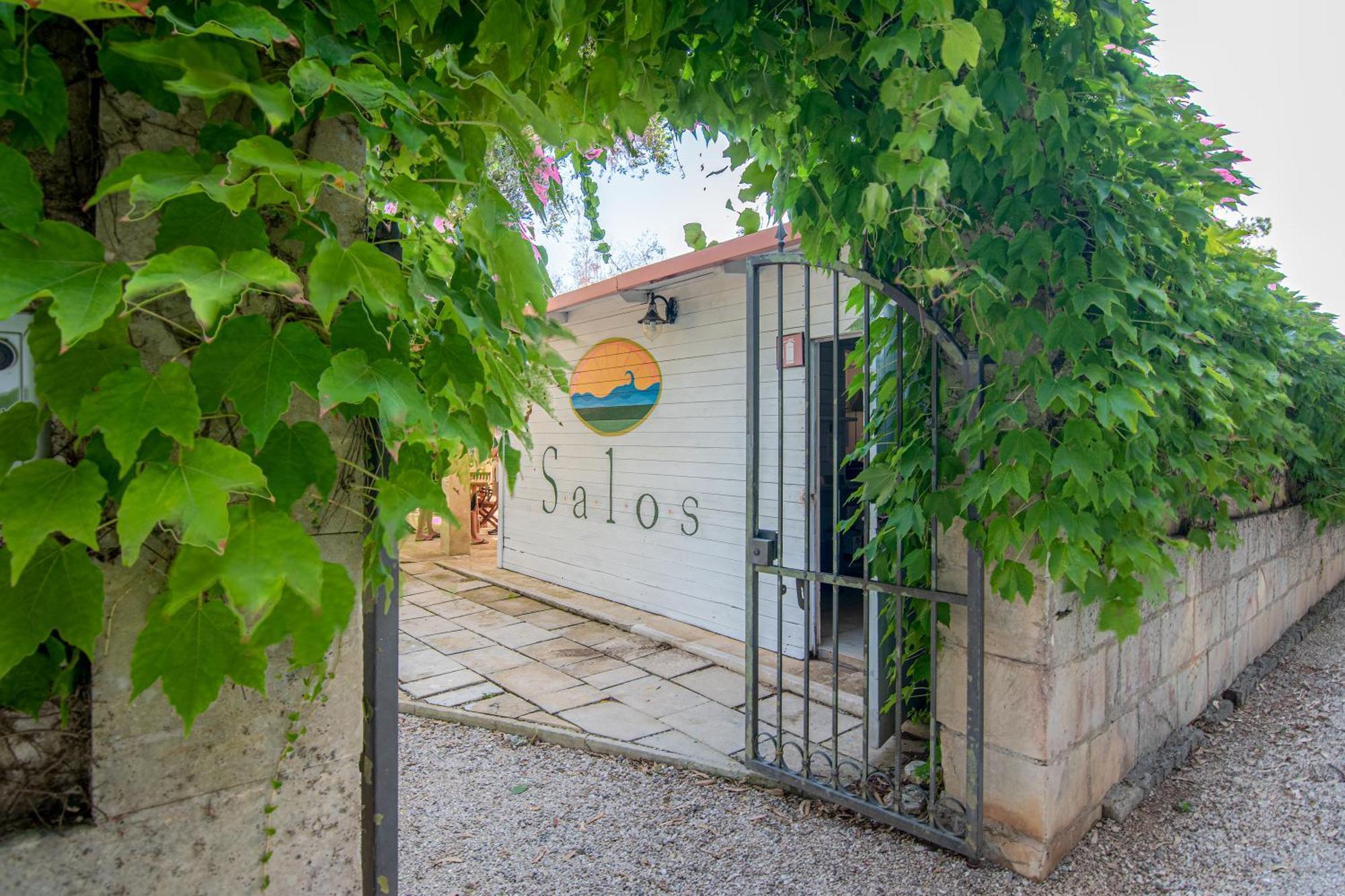 Bio Agriturismo Salos 阿利米尼 外观 照片